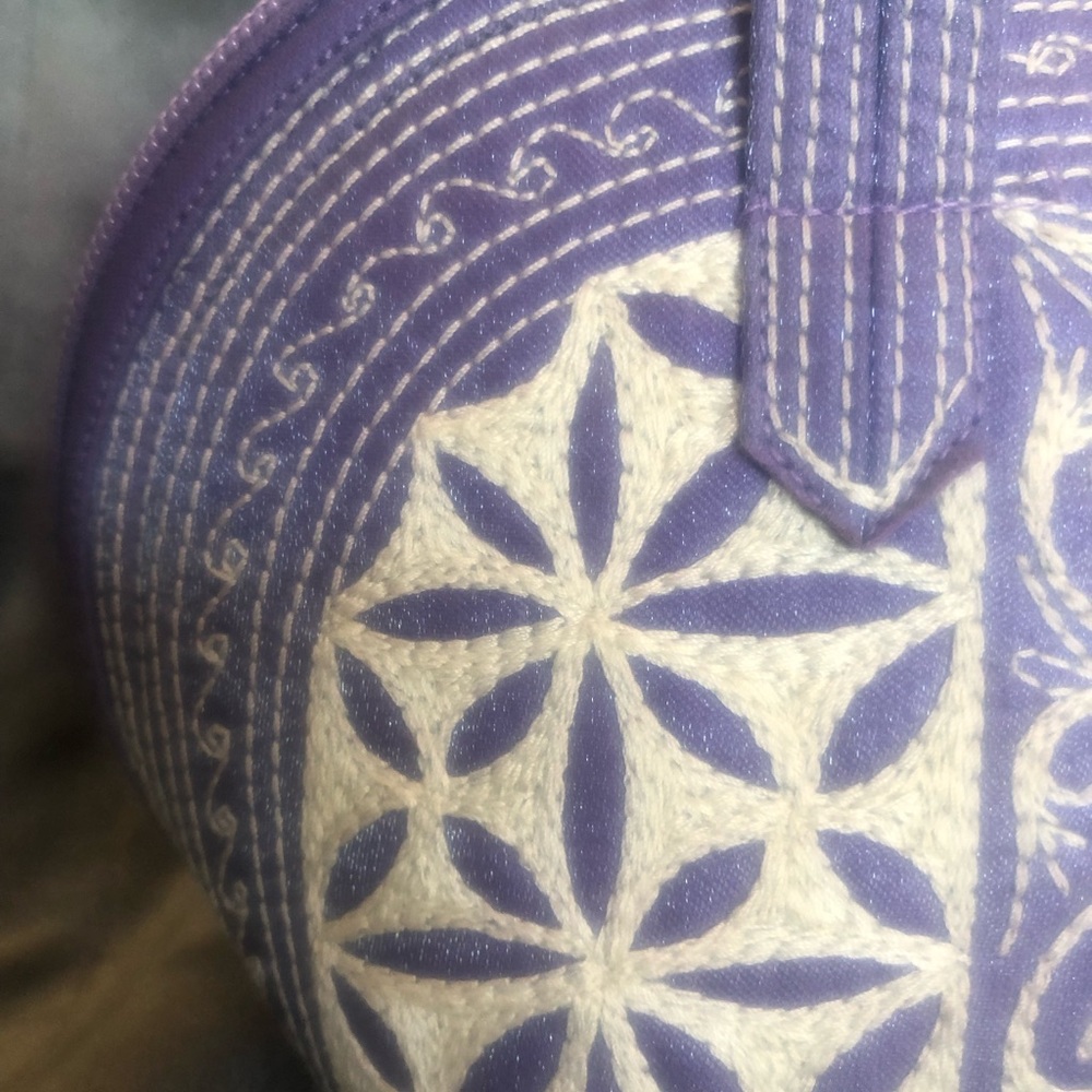 Elegant Purple Handbag with Intricate Embroidered Pattern by Laga Designs (New) - Picture 2 of 12
